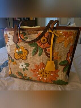NWT Tory Burch Perry Embroidered Straw Tote Floral Leather Triple Compartment